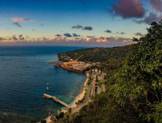 ¿Dónde está la Isla de Navidad, por qué es tan remota y cómo enamora al turismo internacional?