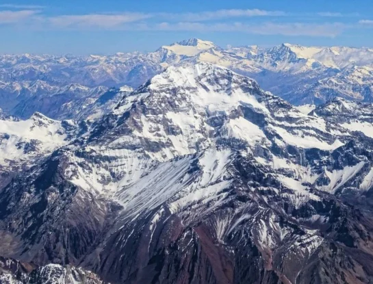 Aconcagua: ¿cómo es la pirca arqueológica que se encontró a más de 4.200 metros sobre el nivel del mar?