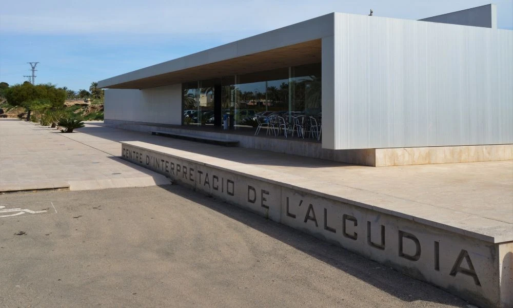 Ingreso al Yacimiento arqueológico de La Alcudia.