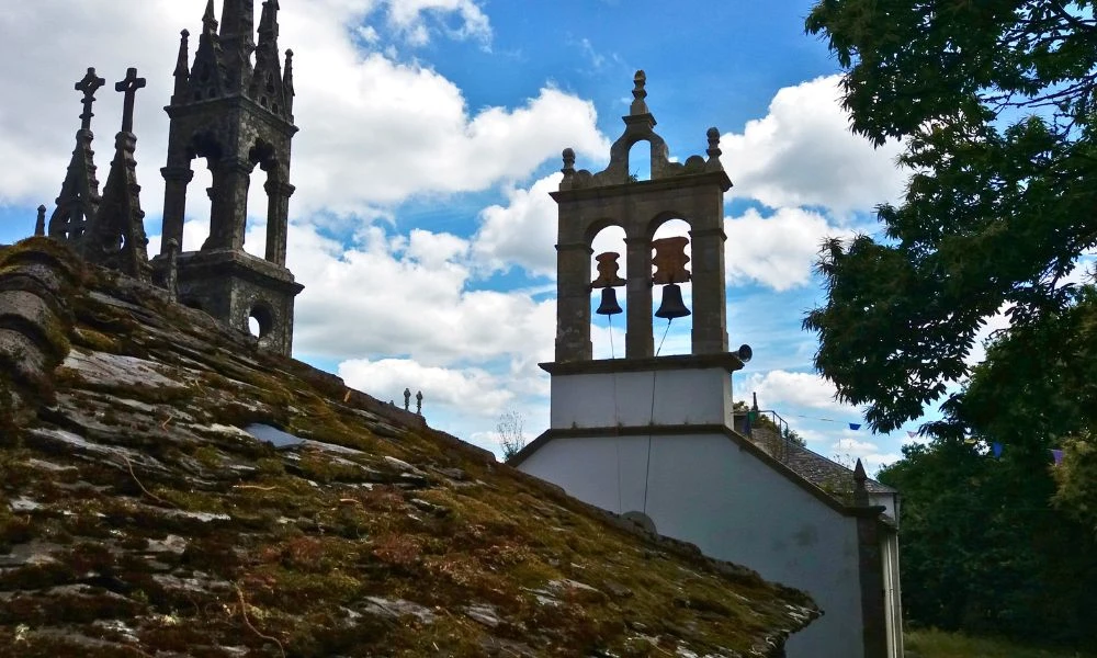 Iglesia de Villapene.