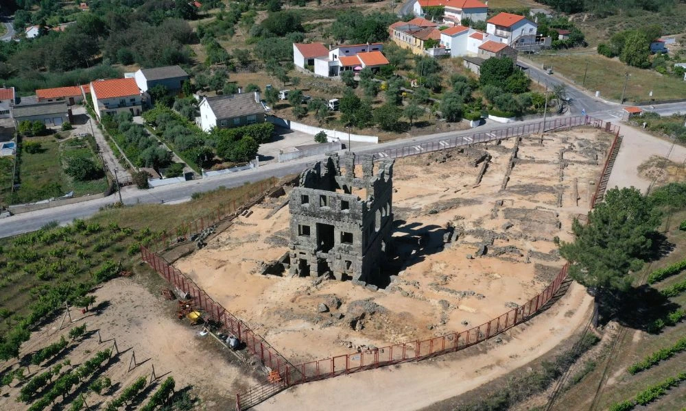 Torre de Centum Cellas y su aspecto.