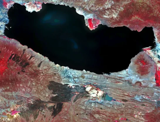 Natron: el peligroso lago de África que representa un peligro mortal para la humanidad