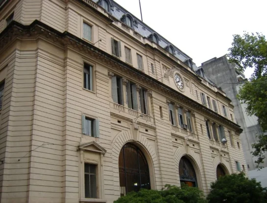 Palacio de Correos, el histórico edificio de Rosario que resalta como Monumento Histórico Nacional desde 1997