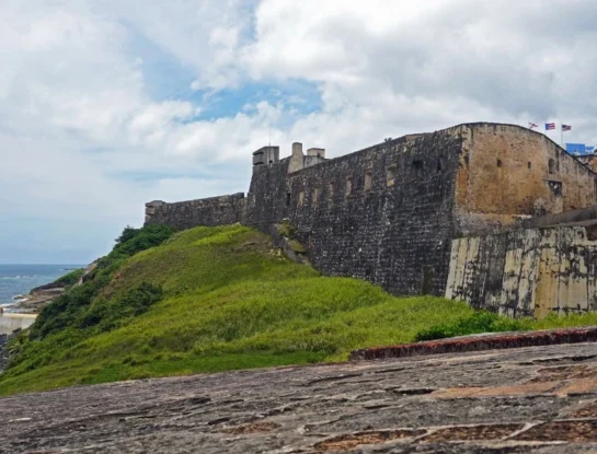 Castillo de San Cristóbal, una de las fortalezas más icónicas de Latinoamérica