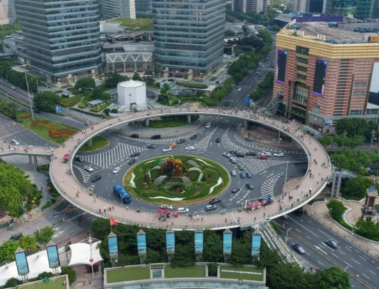Puente circular de Lujiazui: ¿en qué país se encuentra esta inmensa construcción peatonal?