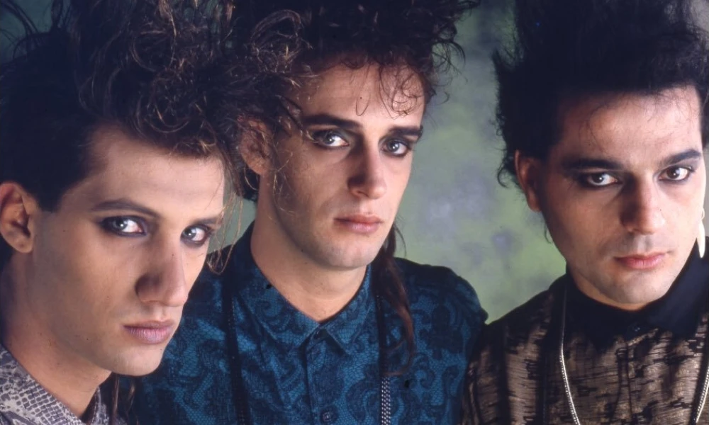efemérides del 1 de octubre Argentina: nace Zeta Bosio, integrante de la banda Soda Stereo