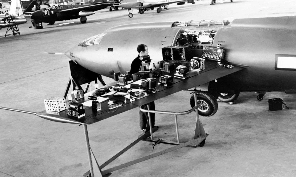 Diseño del primer avión de reacción de Estados Unidos.