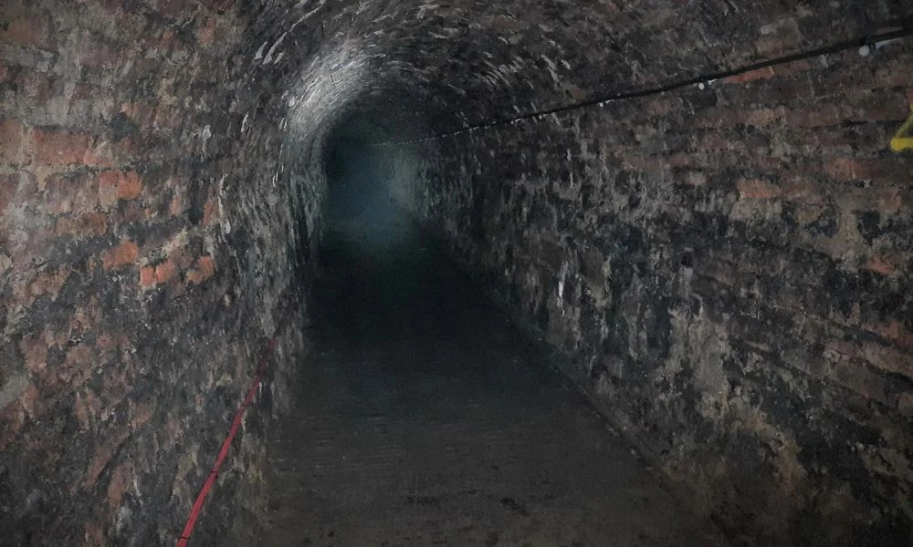 Aspecto original del Victoria Tunnel.