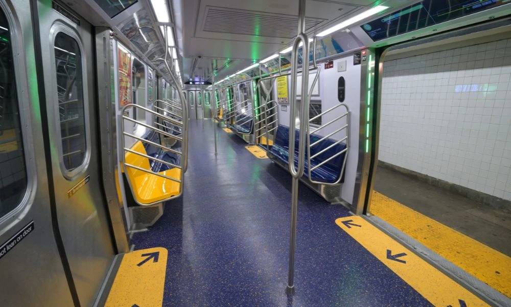 Interior del Metro de Nueva York.