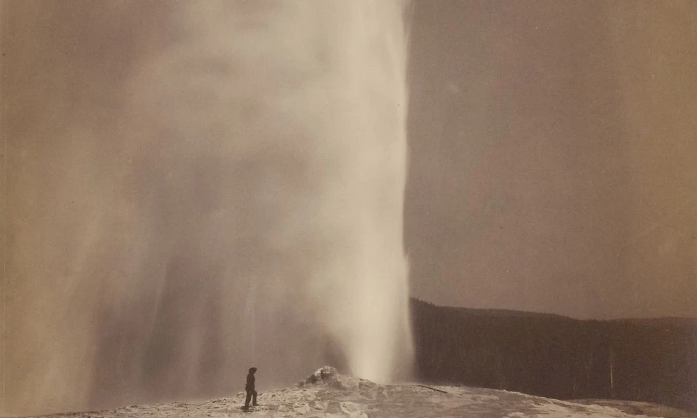 Foto antigua del Old Faithful.