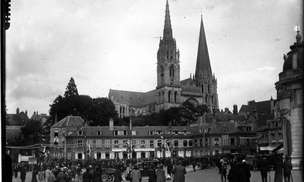 La Catedral de Chartres en el pasado.