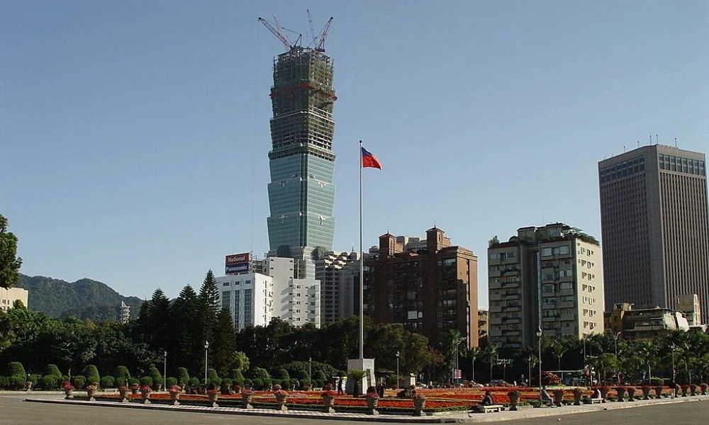 Construcción del edificio.