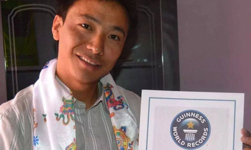 El escalador dueño del récord de ascenso al Monte Everest.