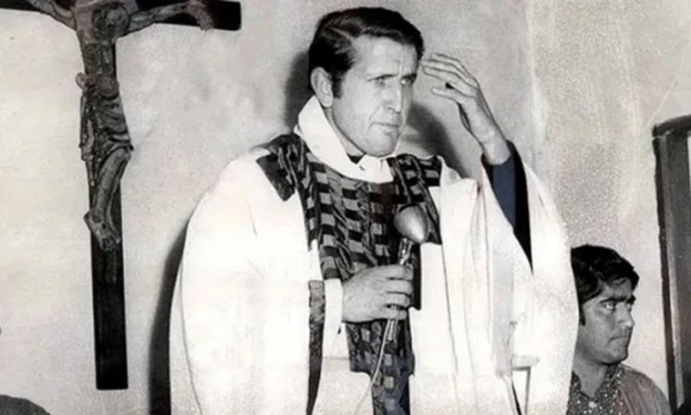 efemérides del 7 de octubre: nace el cura Carlos Mugica