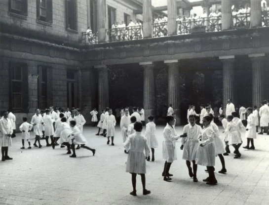Así eran las escuelas de Argentina a comienzos del siglo XX: fotos que muestran las diferencias con hoy