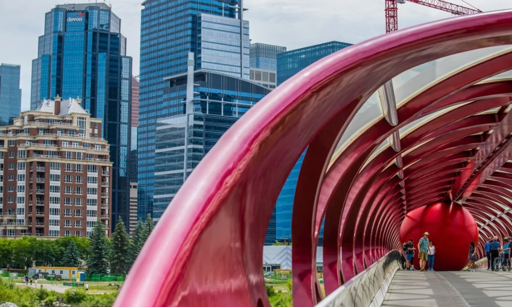 Puente de la Paz: la curiosa estructura de Canadá que tiene 130 metros y fue diseñada para soportar inundaciones que ocurren cada 100 años