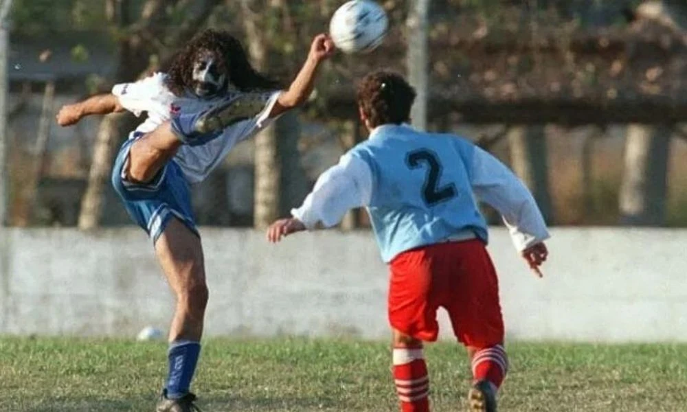 Darío Dubois, con la cara pintada, en un partido.