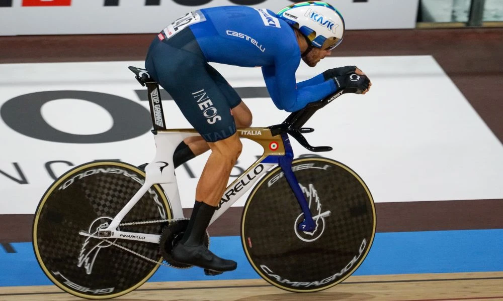 Filippo Ganna en carrera.