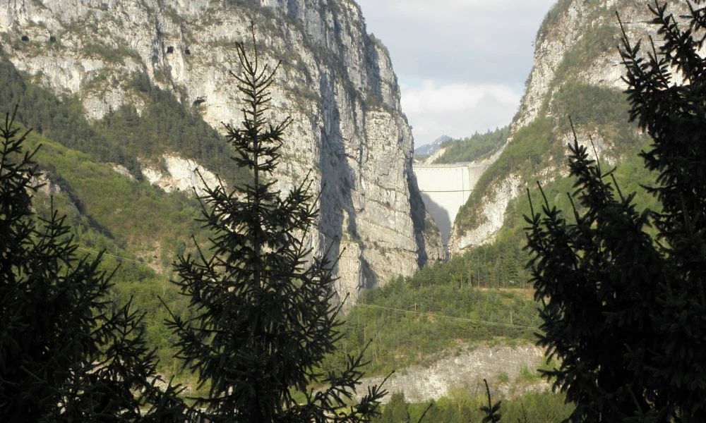 Presa en Longarone.