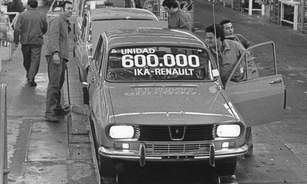 Renault 12 a estrenar.