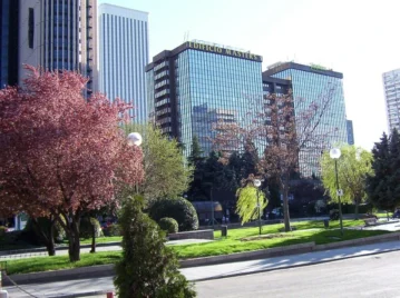 Avenida del General Perón: la curiosa calle que se encuentra en Madrid y que rinde homenaje al ex presidente argentino