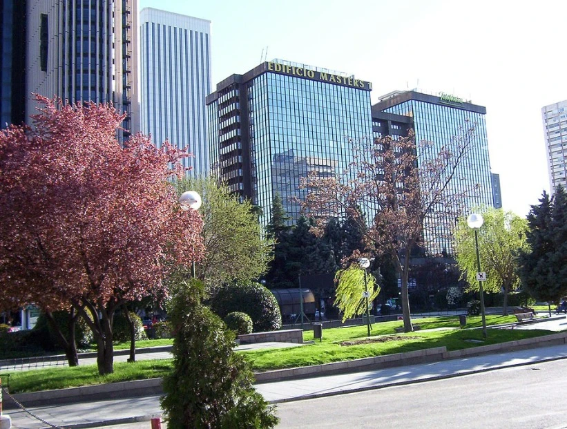 Avenida del General Perón: la curiosa calle que se encuentra en Madrid y que rinde homenaje al ex presidente argentino