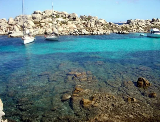 Islas Lavezzi: el destino paradisíaco y poco conocido que comparten Italia y Francia