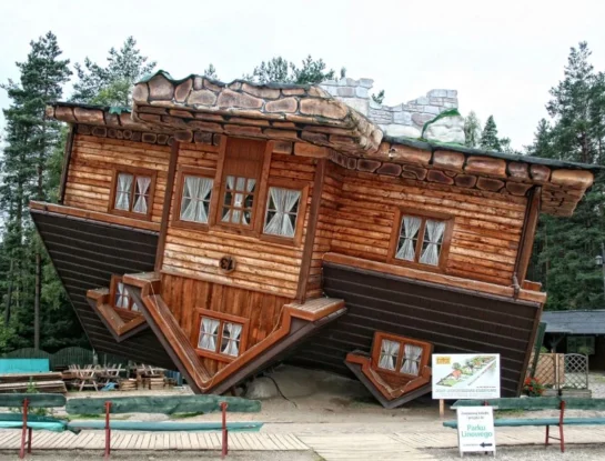 La Upside Down House de Polonia: conocé la casa que se construyó al revés y el secreto que esconde su diseño
