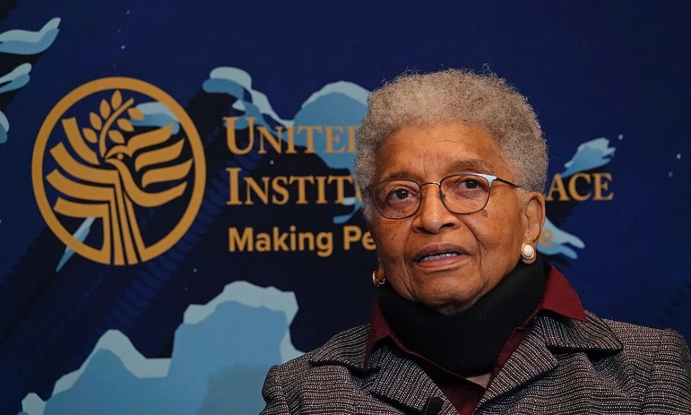 23 de noviembre: un día como hoy fue electa la primera presidenta de África