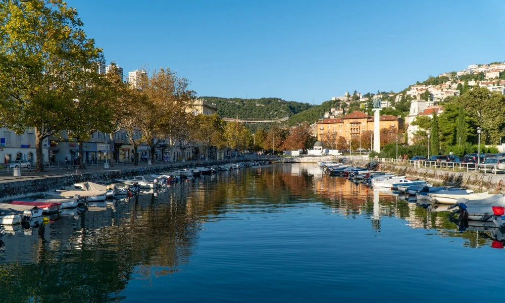 Rijeka: la ciudad croata donde se esconde uno de los chalecos salvavidas del Titanic