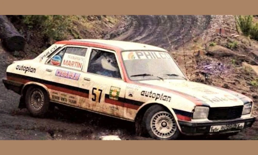 El Peugeot 504 en competencia.