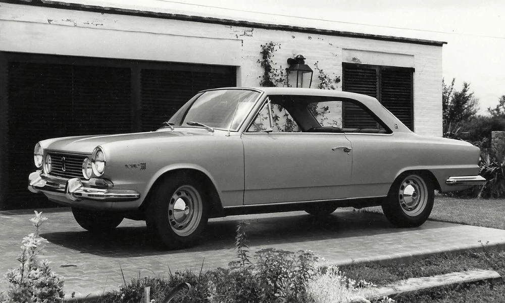 Foto antigua de un Torino.