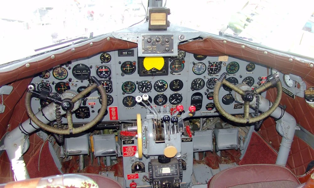 Interior del Douglas DC-3.