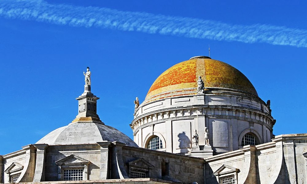Catedral de la Santa Cruz y su cúpula.