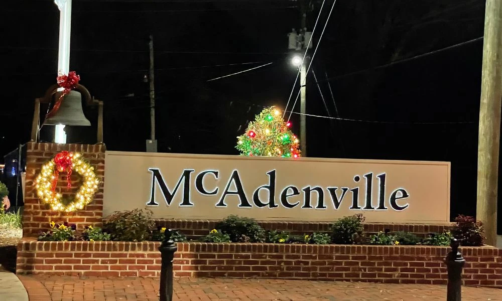 Ingreso a McAdenville.