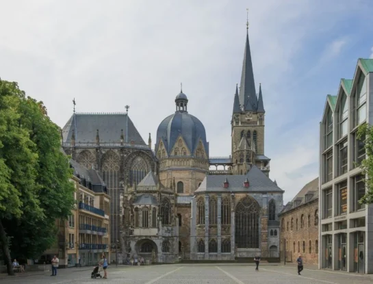 Catedral de Aquisgrán: curiosidades de la iglesia de más de 1.200 años que se posiciona entre las más antiguas de Europa