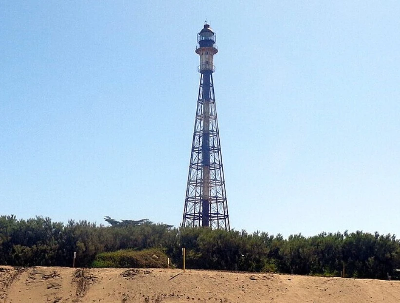 Faro Recalada, el faro más alto de Sudamérica está en Argentina
