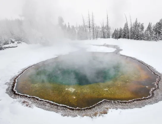Morning Glory, el impactante espejo de agua de Estados Unidos que sorprende con su temperatura de 69,8°C