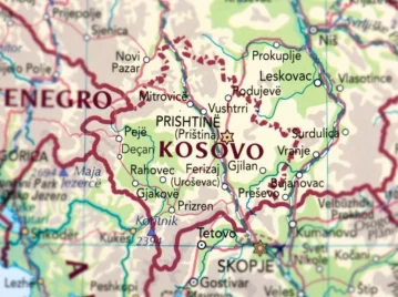 Kosovo es un país o pertenece a Serbia