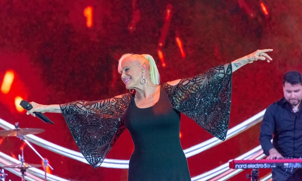 efemérides del 7 de enero nace Valeria Lynch