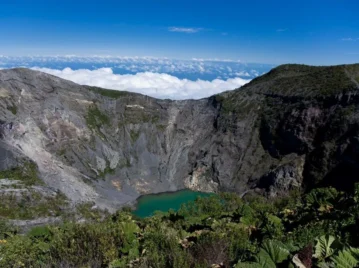 volcan-irazú