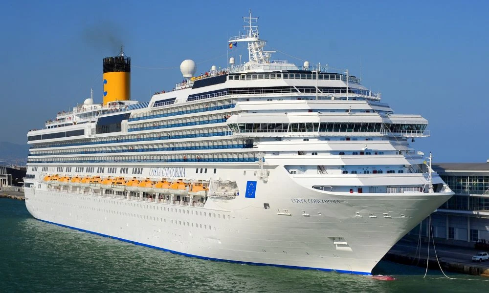 El crucero antes del accidente.