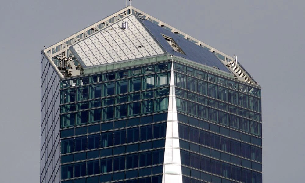 Detalles de la fachada del edificio.