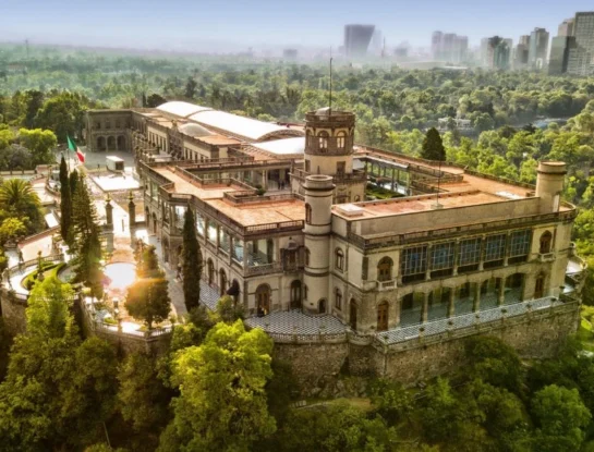 Castillo de Chapultepec: la imponente fortaleza que se conserva en un parque de México