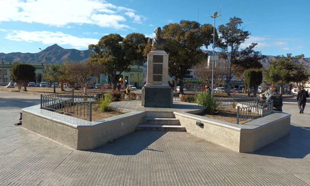 Plaza de Cosquín.