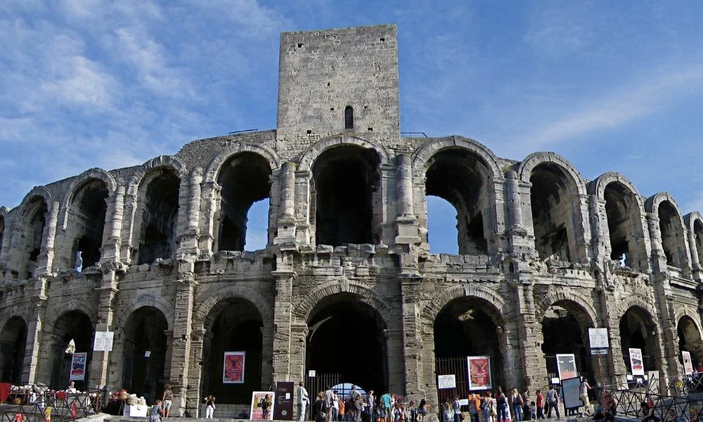 El anfiteatro romano de Arlés.