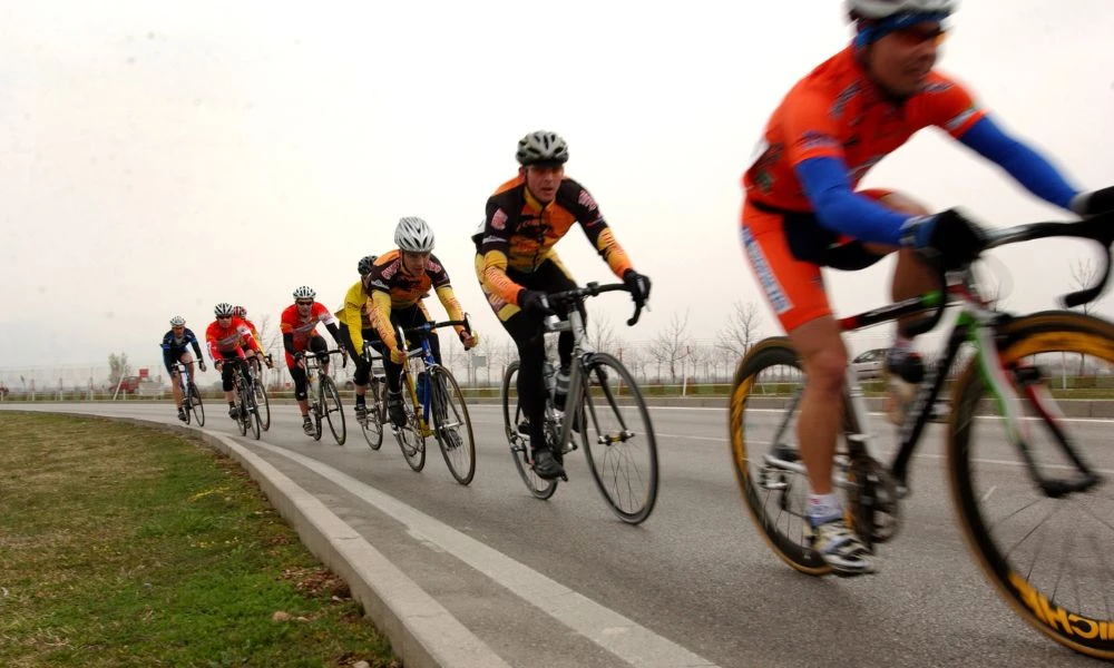 Ciclistas que completan los cinco monumentos del ciclismo.