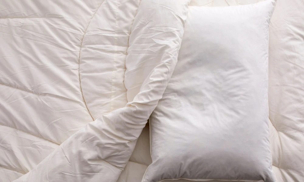 Almohada: qué significa realmente la palabra de origen árabe que usamos todos los días