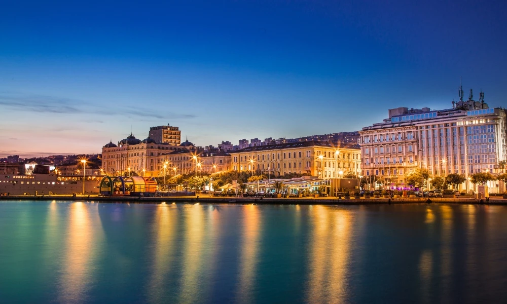 Rijeka: la ciudad europea que fue parte de tres imperios, era el destino final del Titanic y donde se inventó una máquina de guerra