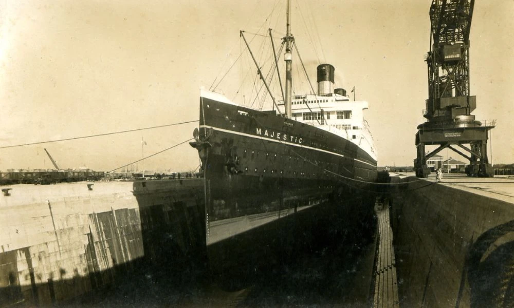 Postal del famoso barco.